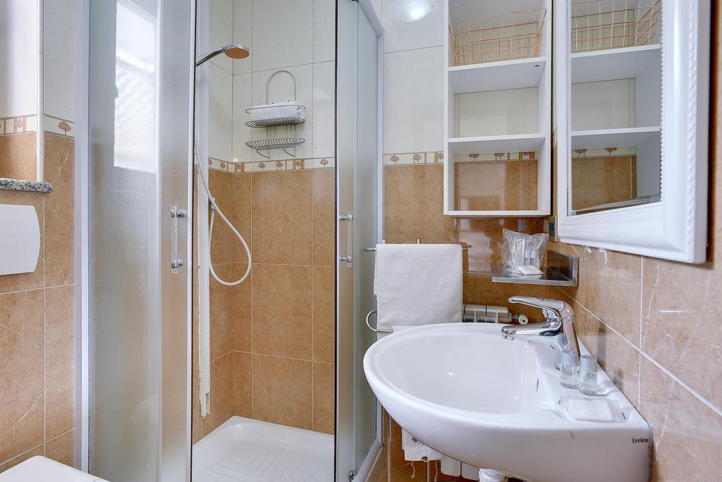 Villa Milli B&B Rovinj Exterior photo